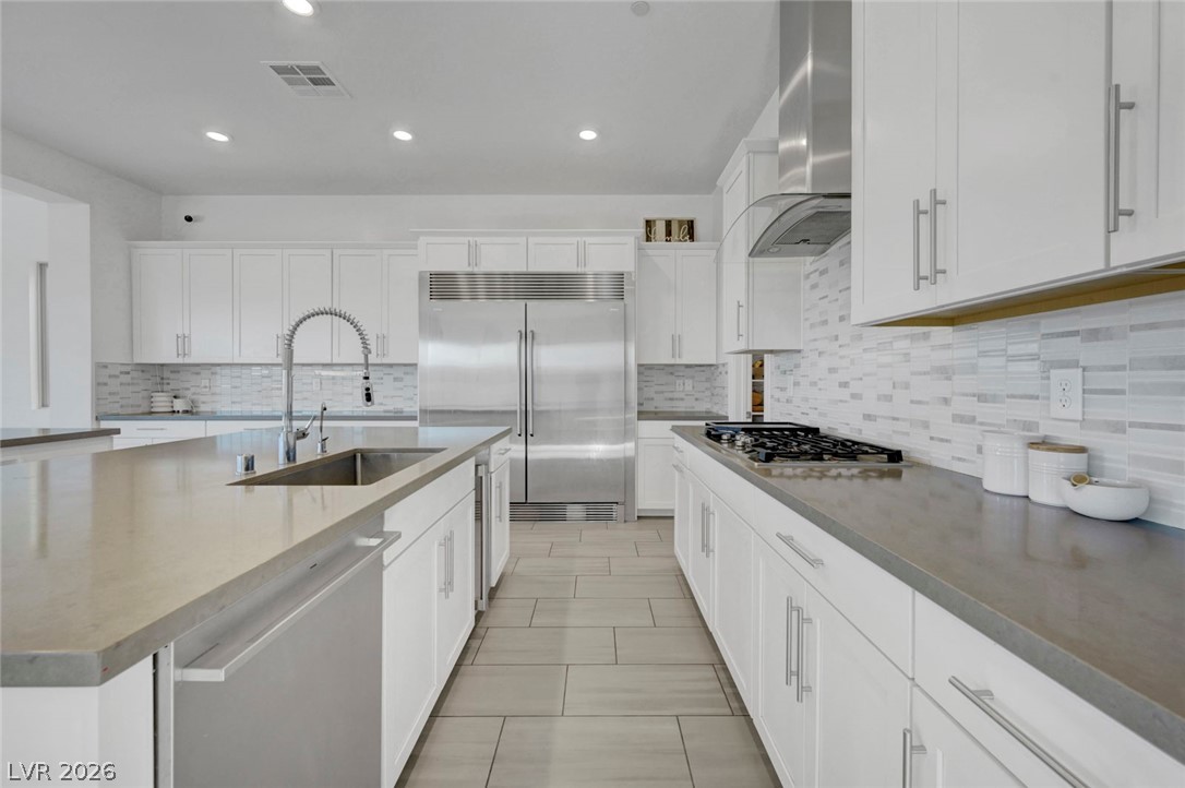 699 Glowing Horizon Street Henderson NV 89052