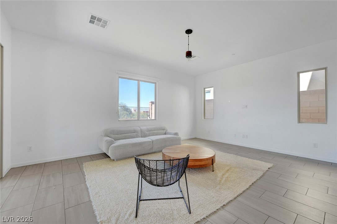 699 Glowing Horizon Street Henderson NV 89052