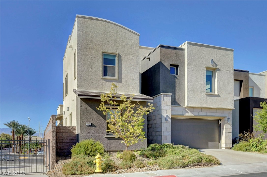 699 Glowing Horizon Street Henderson NV 89052
