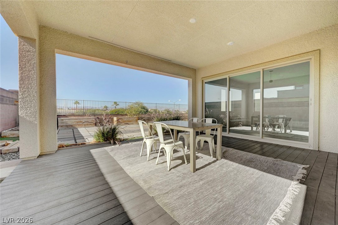 699 Glowing Horizon Street Henderson NV 89052