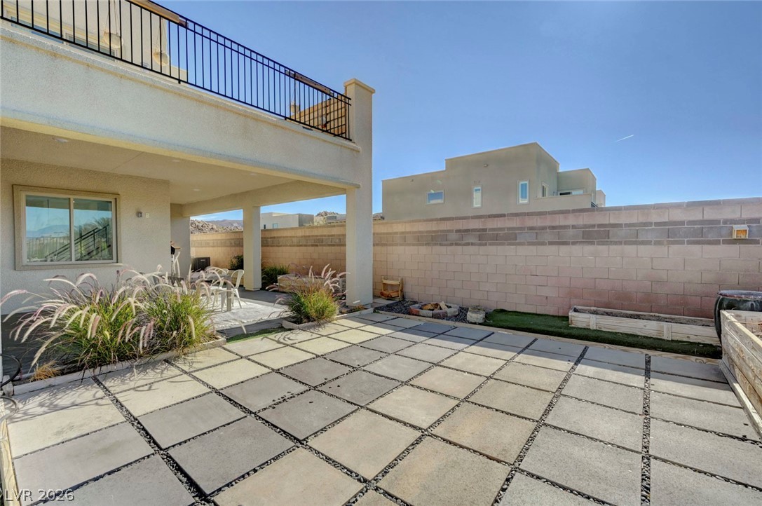 699 Glowing Horizon Street Henderson NV 89052