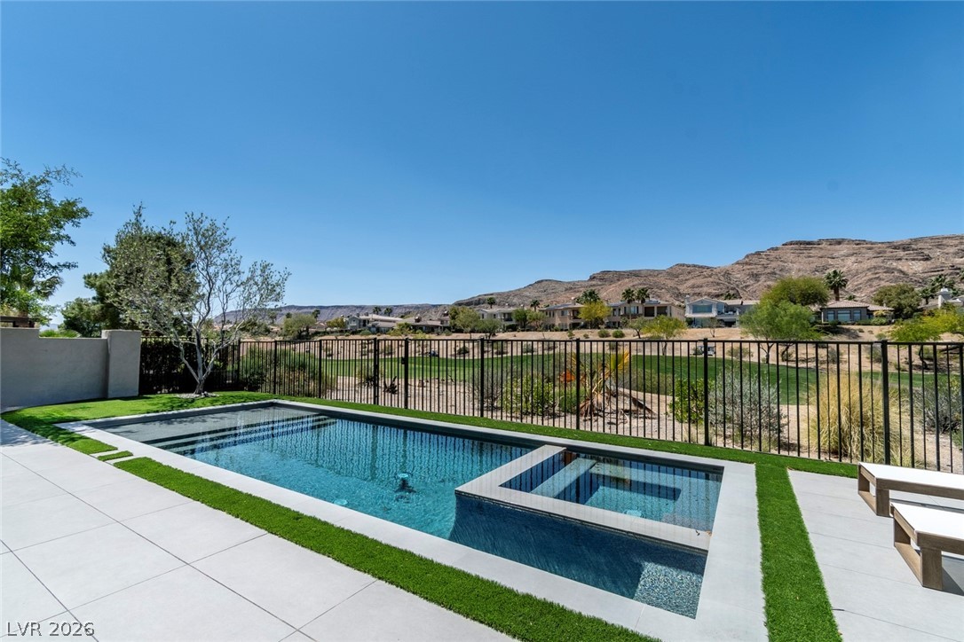 2797 Turtle Head Peak Dr Drive Las Vegas NV 89135