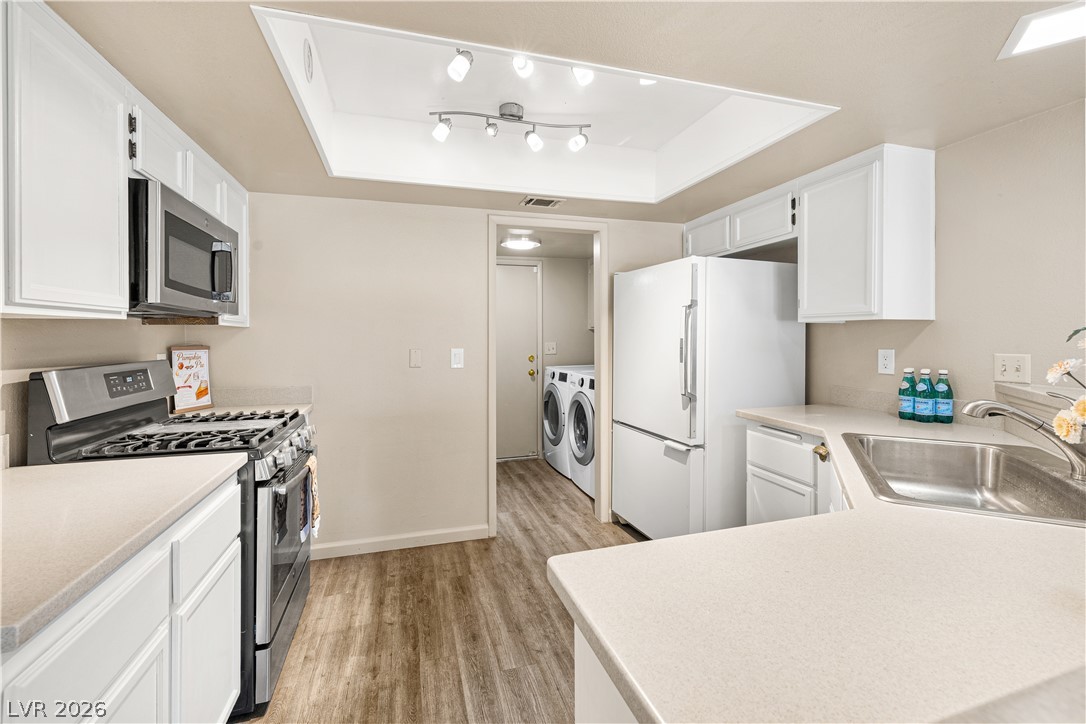 325 Manor Street Las Vegas NV 89145