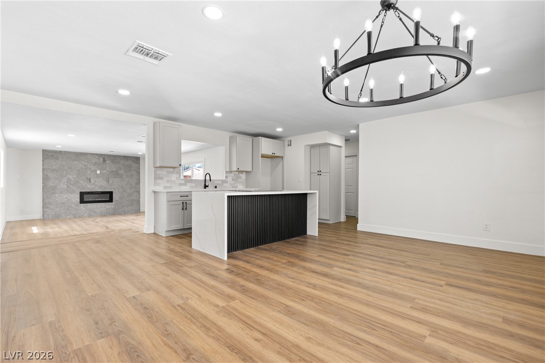 1921 Manhattan Drive Las Vegas NV 89106