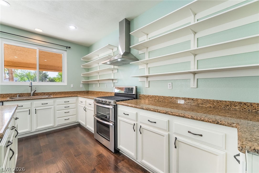 261 Timber Hollow Street Henderson NV 89012