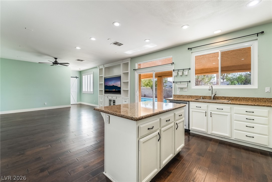 261 Timber Hollow Street Henderson NV 89012