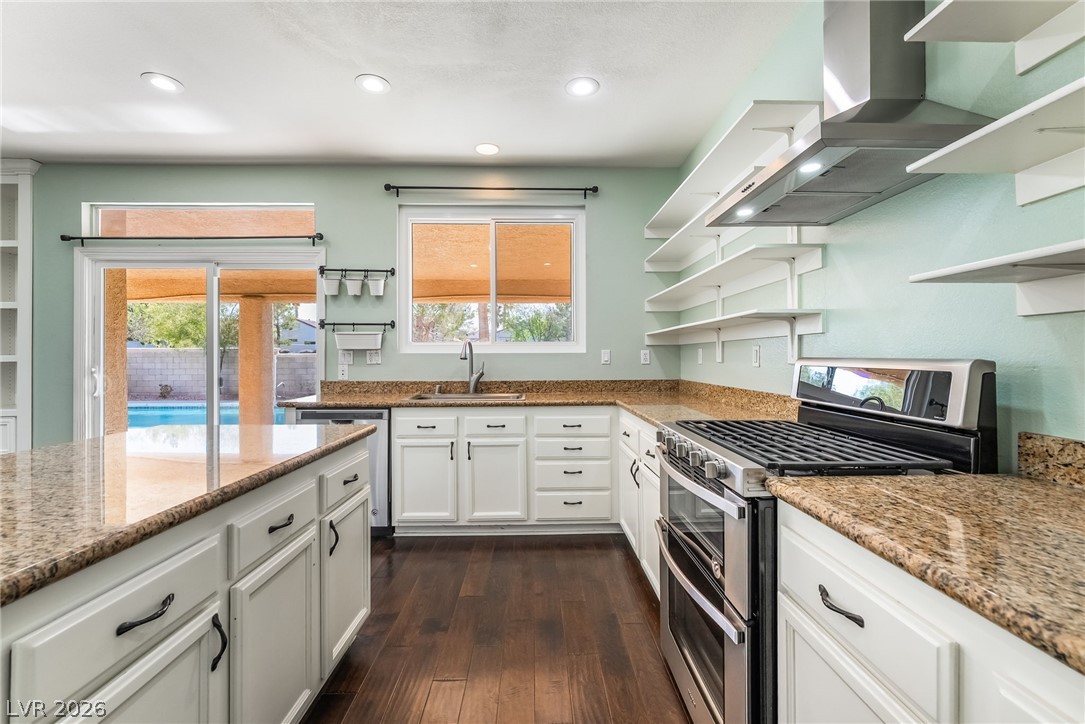 261 Timber Hollow Street Henderson NV 89012