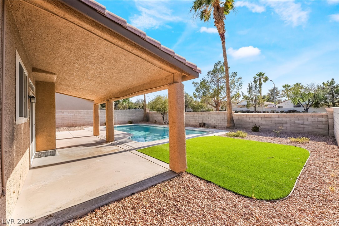 261 Timber Hollow Street Henderson NV 89012