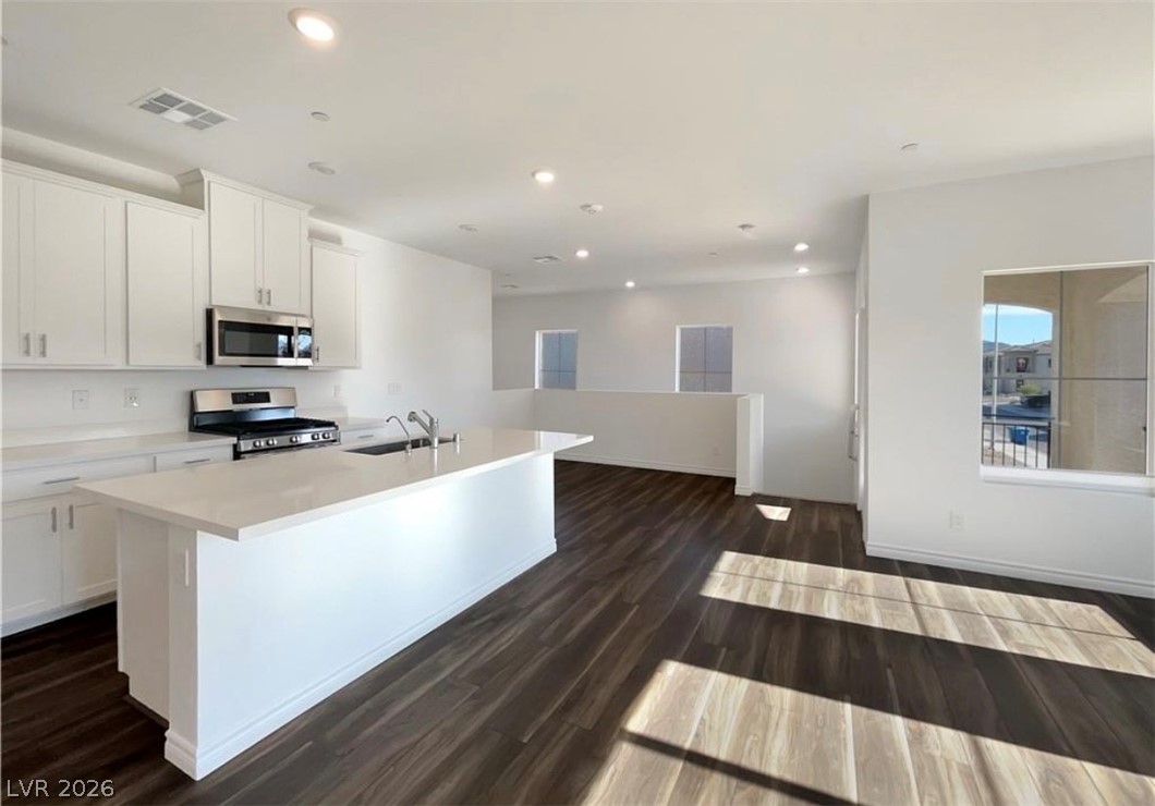 216 Callen Falls 1423 Henderson NV 89011