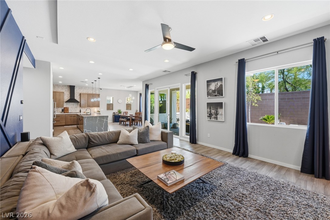 8587 Old Daylily Lane Las Vegas NV 89113