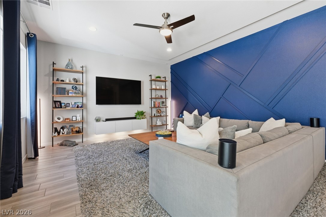 8587 Old Daylily Lane Las Vegas NV 89113