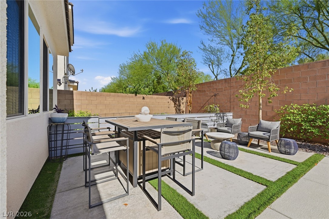 8587 Old Daylily Lane Las Vegas NV 89113