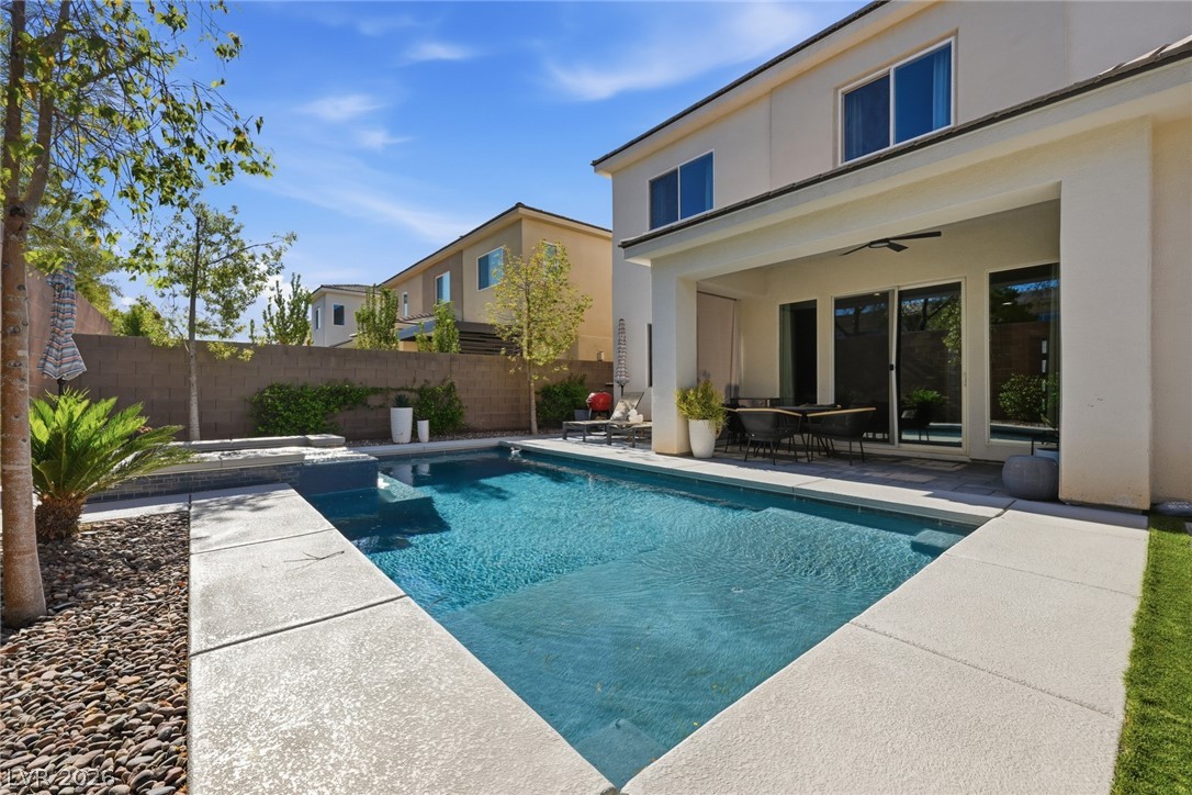 8587 Old Daylily Lane Las Vegas NV 89113