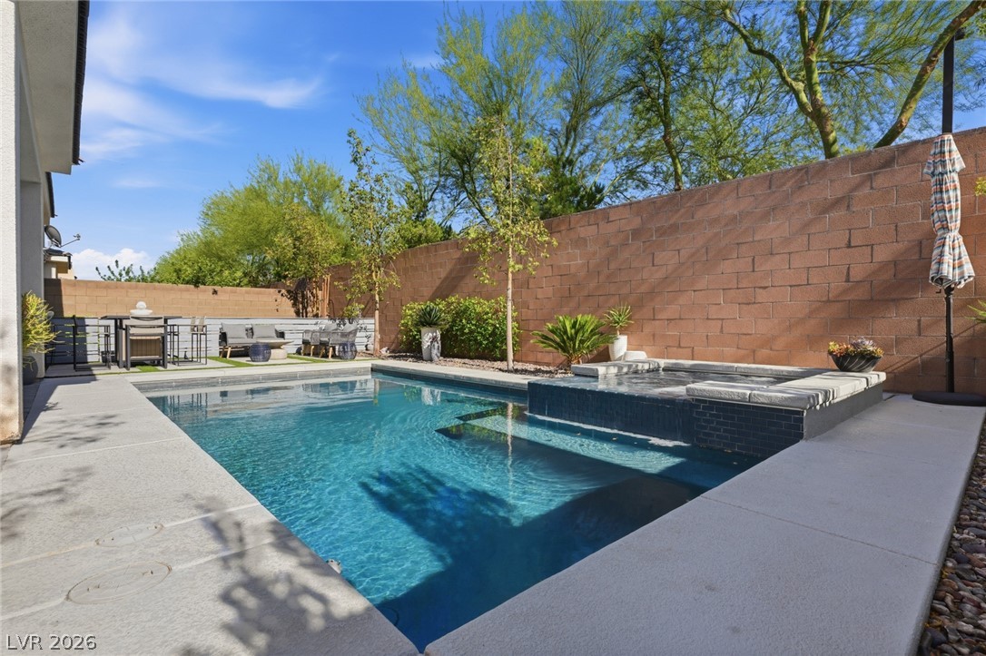 8587 Old Daylily Lane Las Vegas NV 89113