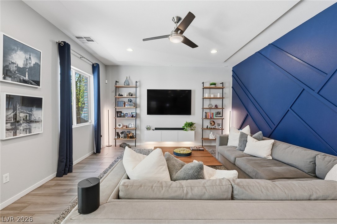 8587 Old Daylily Lane Las Vegas NV 89113