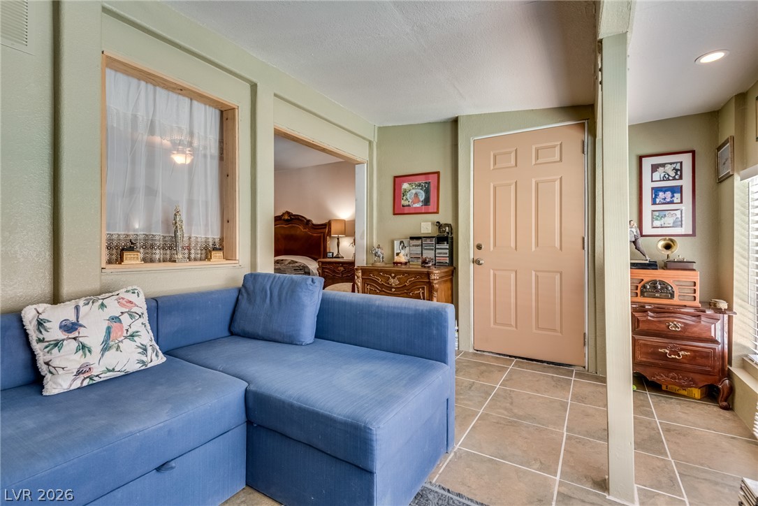 3877 Platis Circle Las Vegas NV 89103