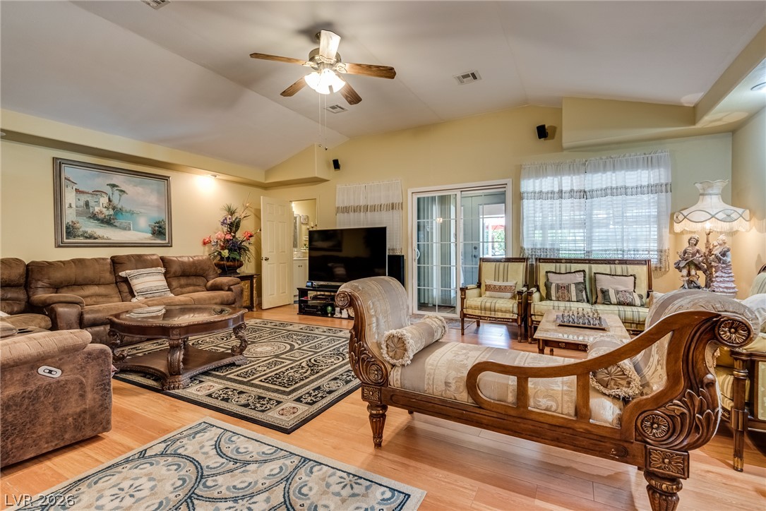3877 Platis Circle Las Vegas NV 89103