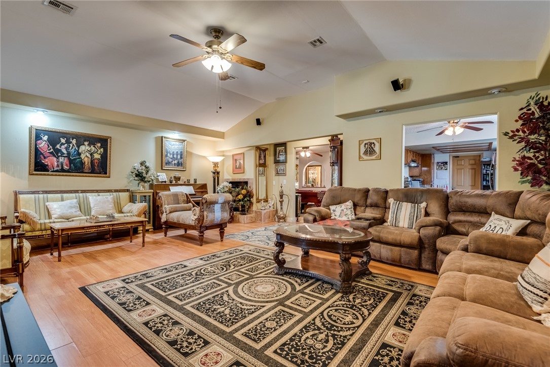 3877 Platis Circle Las Vegas NV 89103