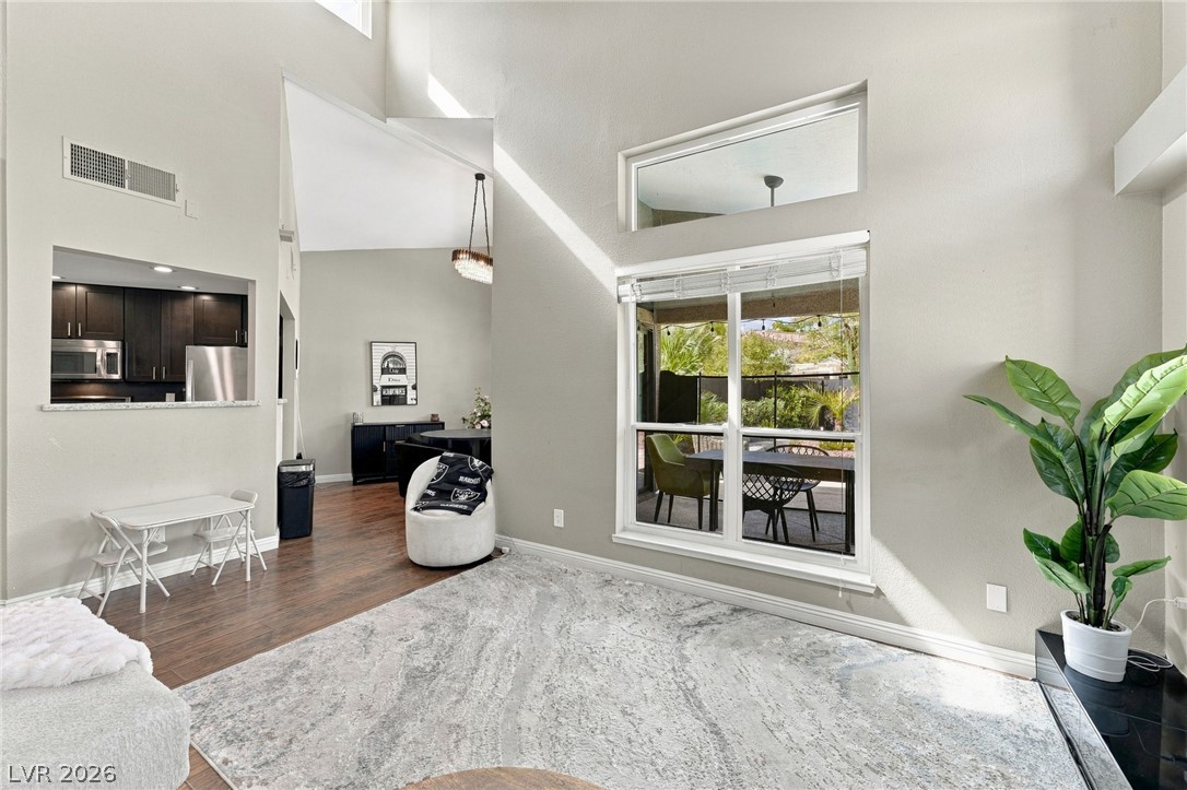 6556 Gatehouse Lane Las Vegas NV 89108