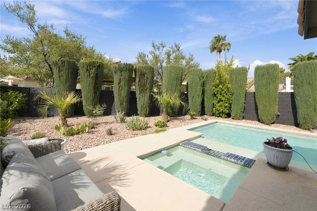 6556 Gatehouse Lane Las Vegas NV 89108