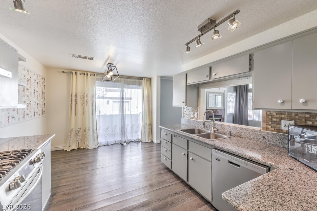 4029 Castle Cove Drive Las Vegas NV 89108