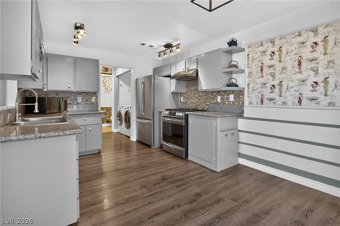 4029 Castle Cove Drive Las Vegas NV 89108