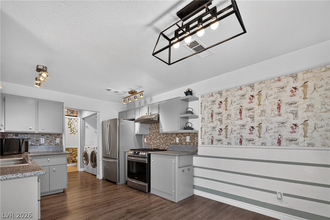 4029 Castle Cove Drive Las Vegas NV 89108