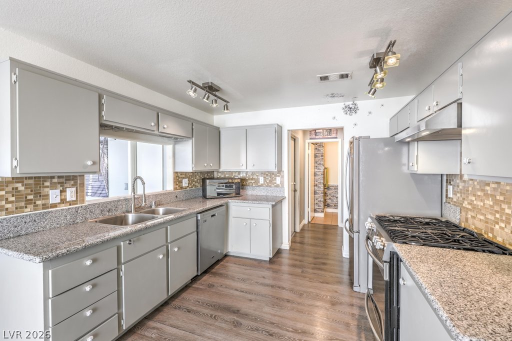 4029 Castle Cove Drive Las Vegas NV 89108