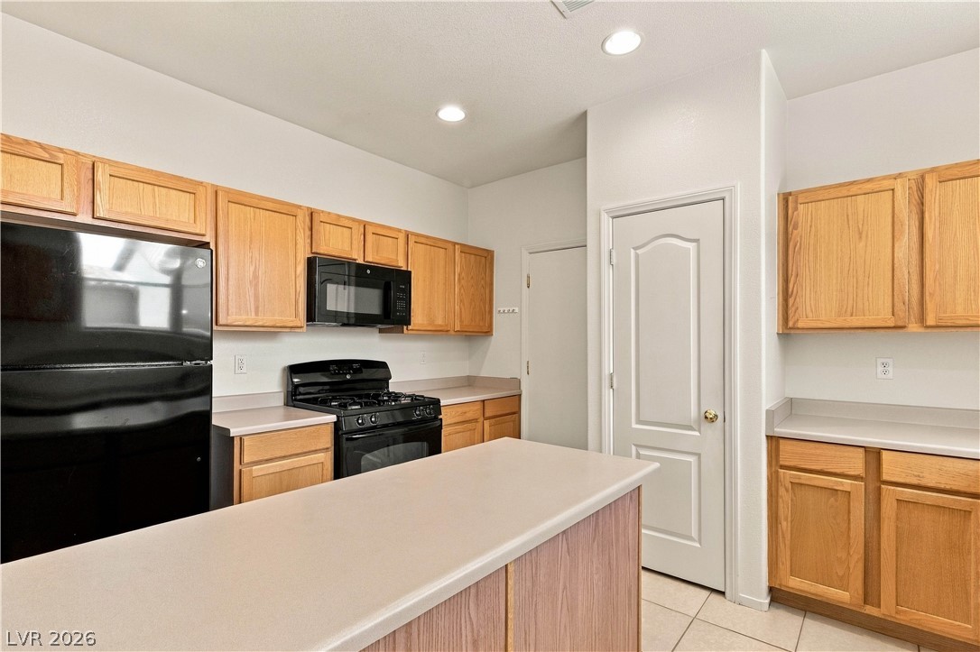 8861 Salvestrin Point Avenue Las Vegas NV 89148