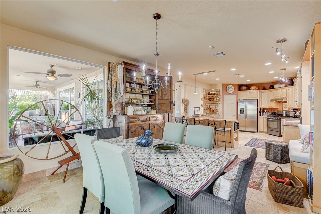 5152 Vincitor Street Las Vegas NV 89135