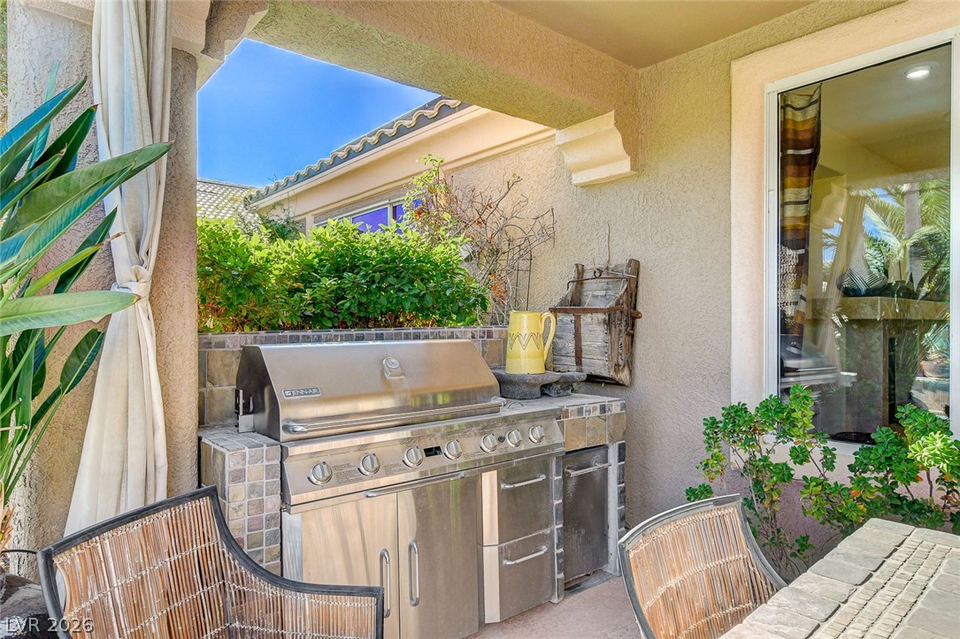 5152 Vincitor Street Las Vegas NV 89135