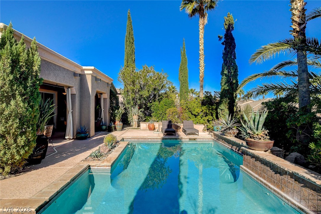 5152 Vincitor Street Las Vegas NV 89135