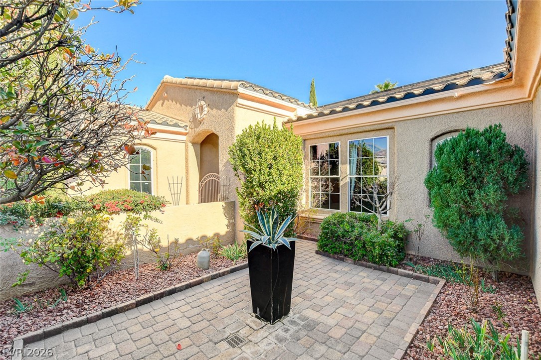 5152 Vincitor Street Las Vegas NV 89135