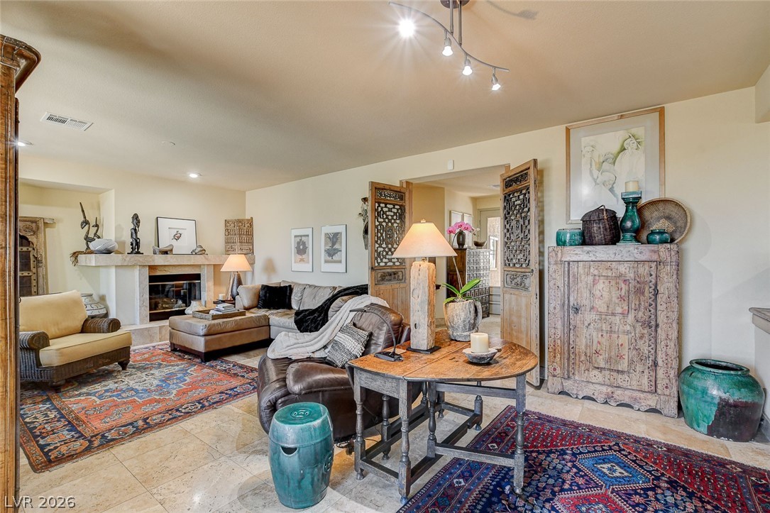 5152 Vincitor Street Las Vegas NV 89135