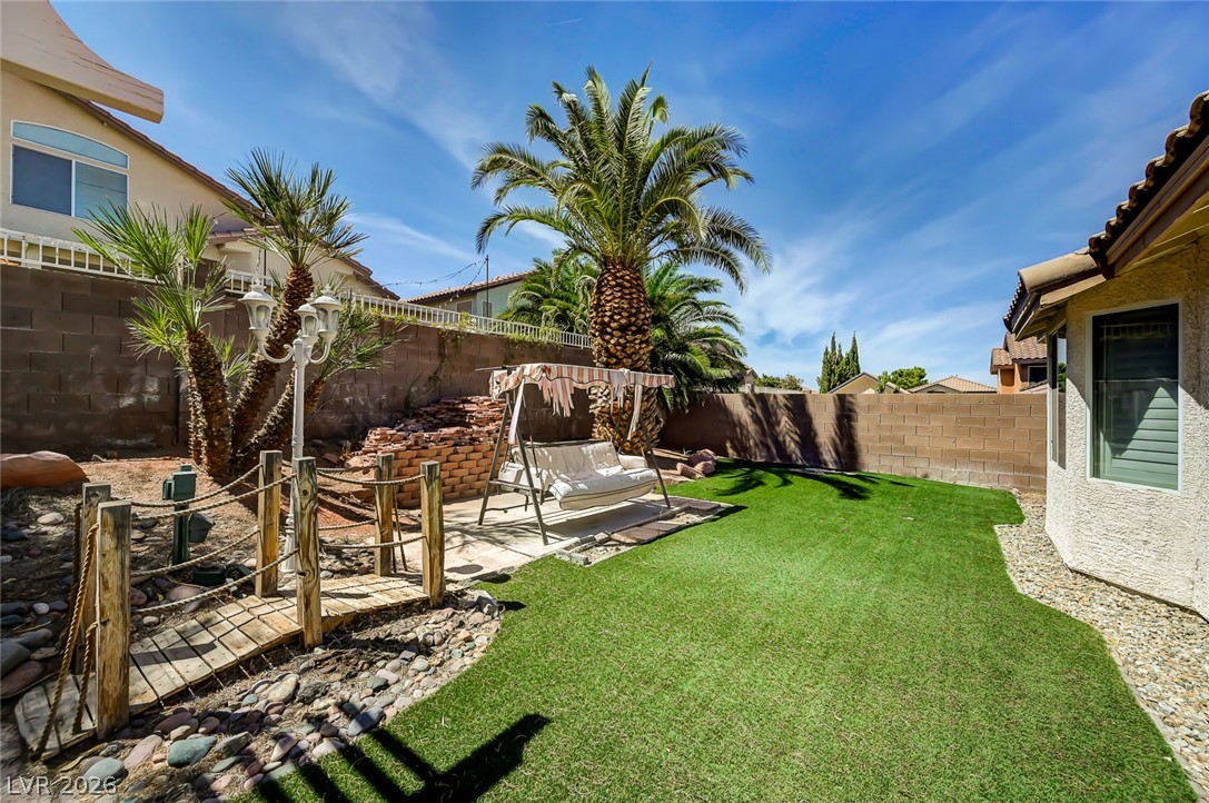 1011 Rose River Court Henderson NV 89002