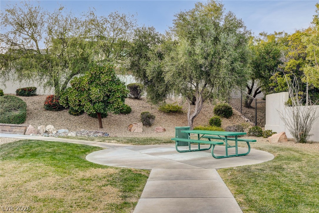 7516 Cliff Peaks Street Las Vegas NV 89149