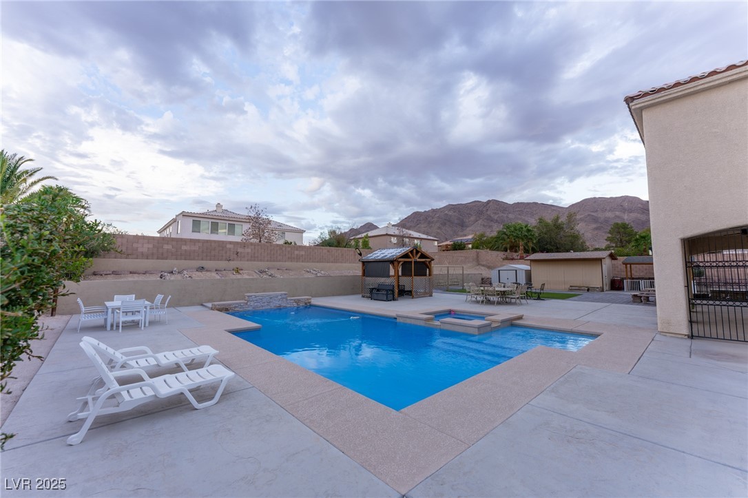 6632 Isolated Avenue Las Vegas NV 89110