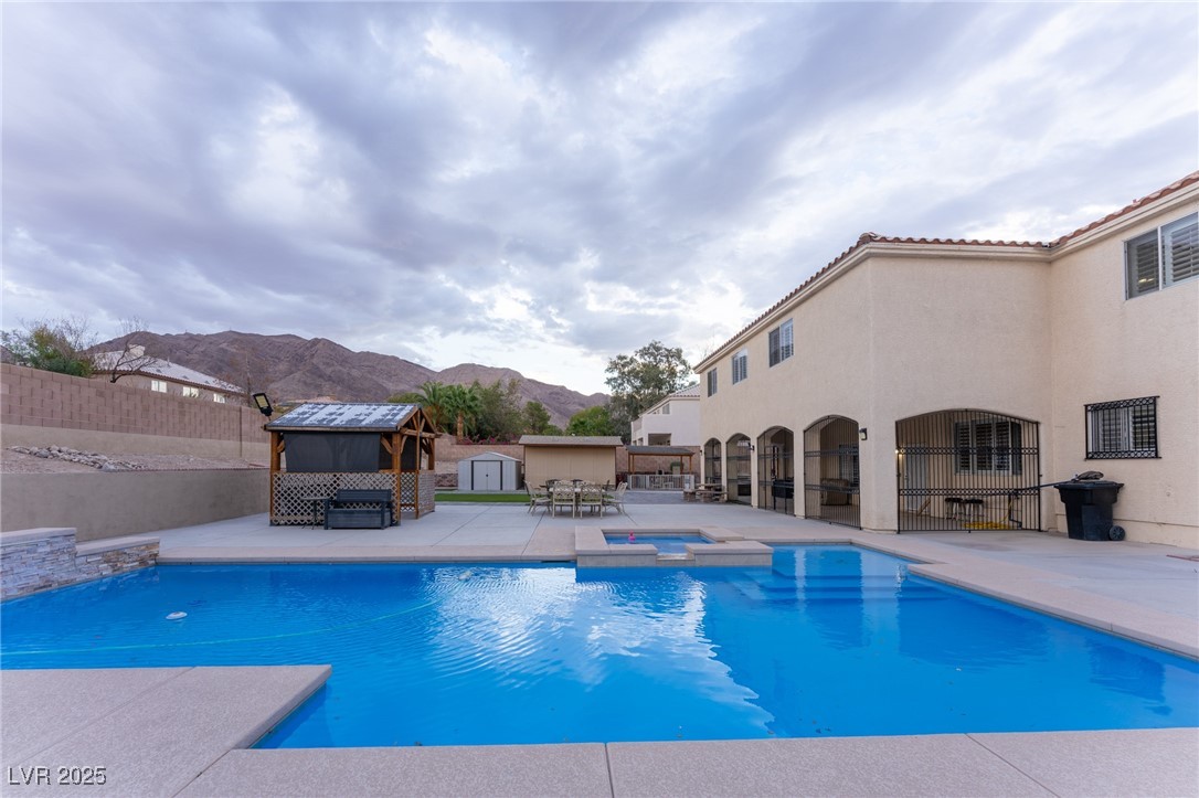 6632 Isolated Avenue Las Vegas NV 89110