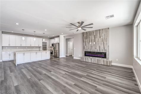 4641 Castlewood Pahrump NV 89061