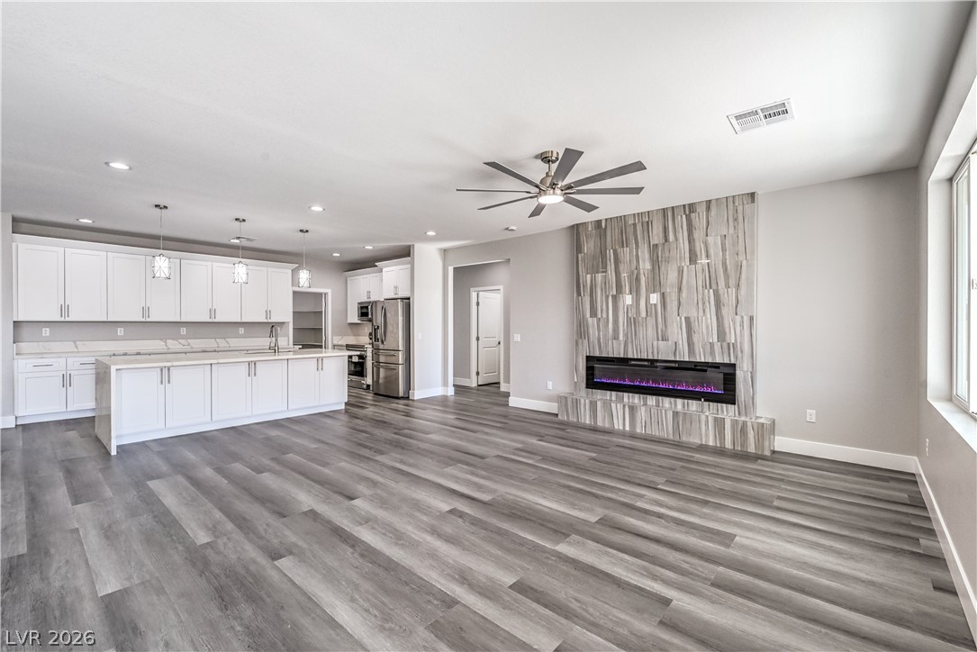 4641 Castlewood Pahrump NV 89061