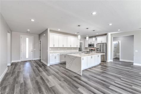4641 Castlewood Pahrump NV 89061