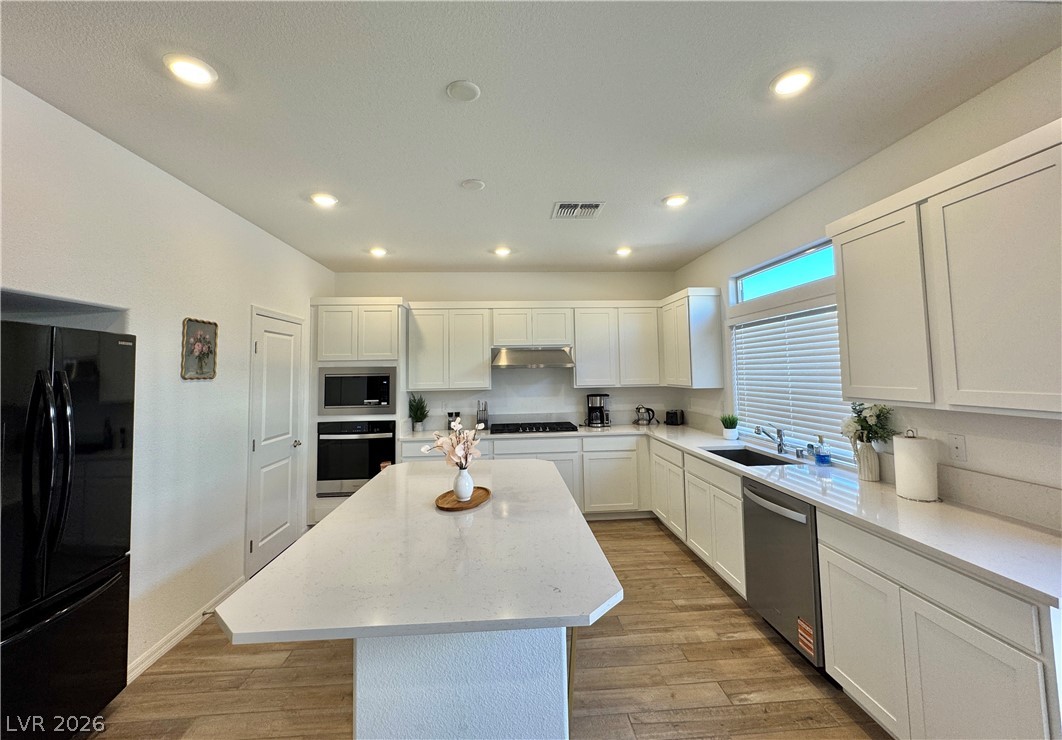 5763 Yellow House Street Las Vegas NV 89113