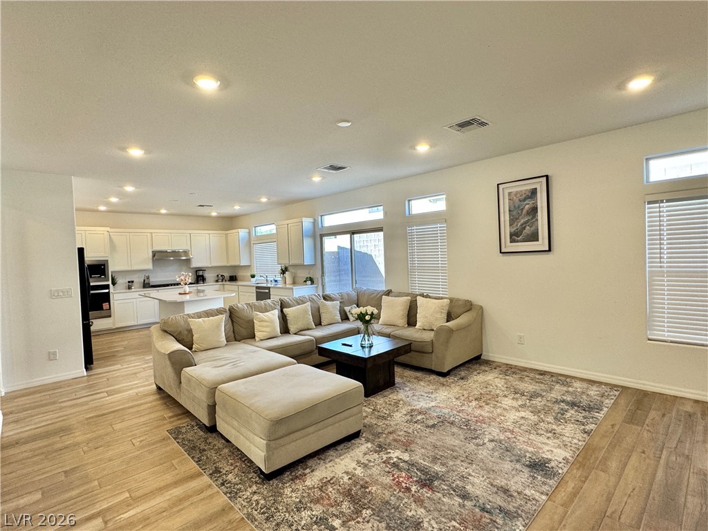 5763 Yellow House Street Las Vegas NV 89113