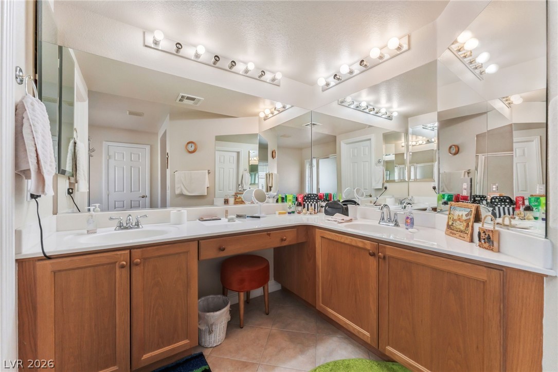 8155 Retriever Avenue Las Vegas NV 89147