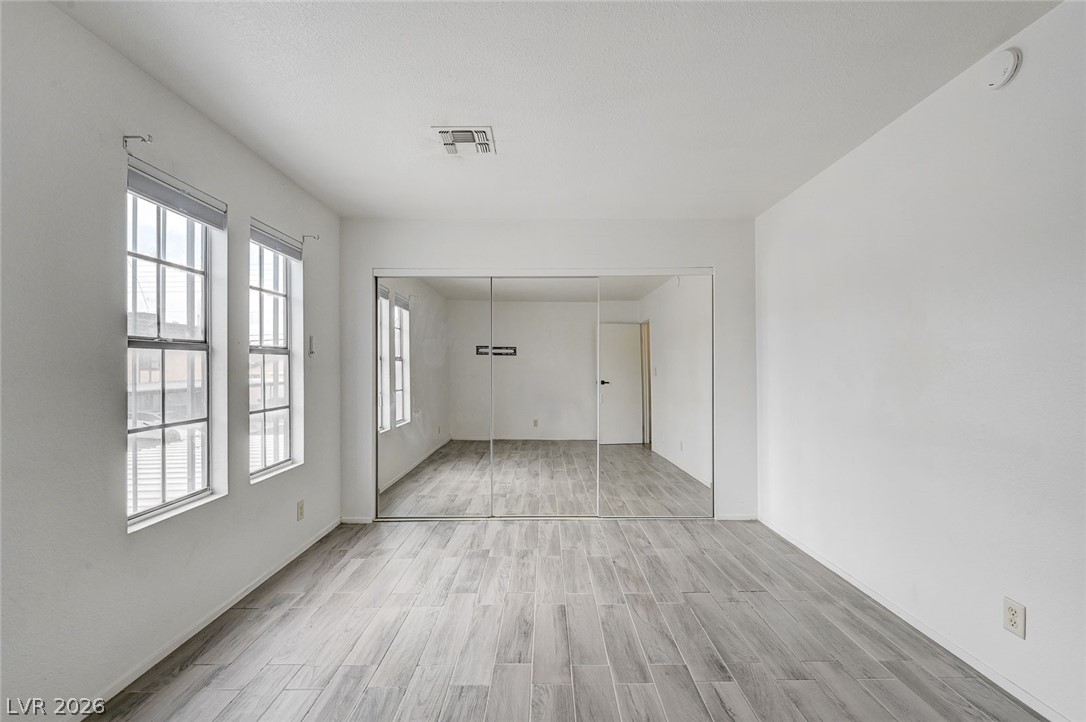 6542 Ironbark Lane Las Vegas NV 89107