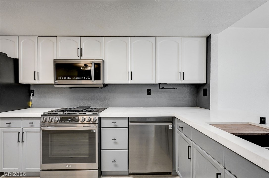 6542 Ironbark Lane Las Vegas NV 89107