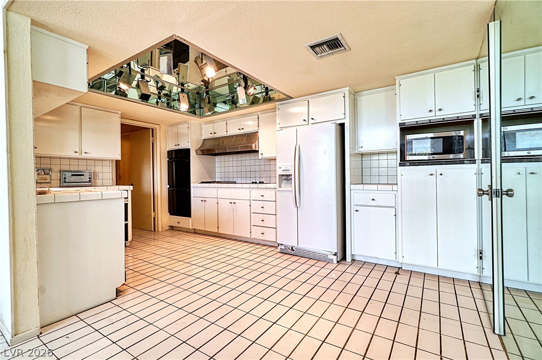 940 Vegas Valley Drive Las Vegas NV 89109