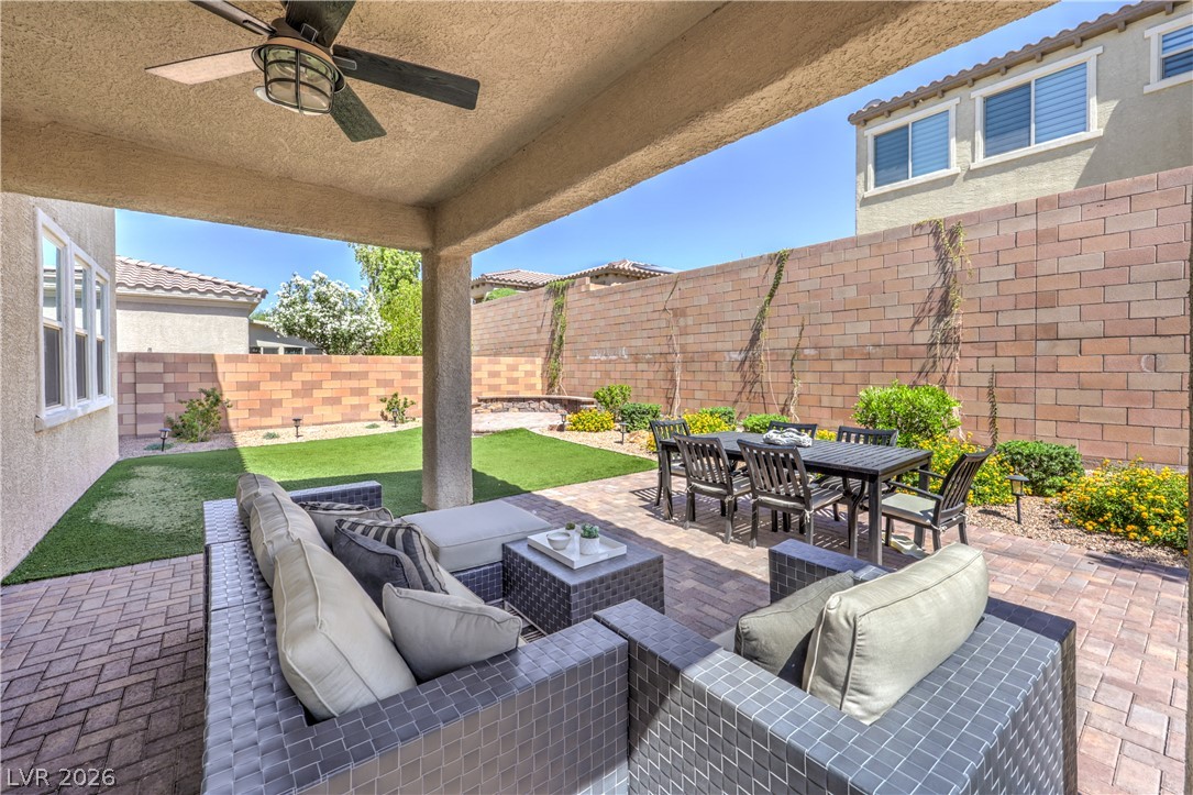 413 Via Gigante Henderson NV 89011