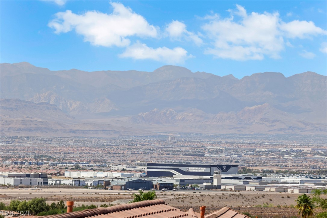 2025 Wildwood Lake Street Henderson NV 89052