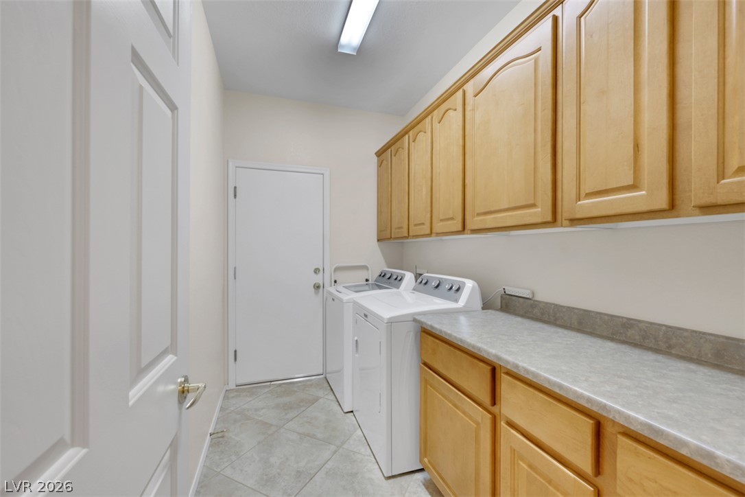 2025 Wildwood Lake Street Henderson NV 89052